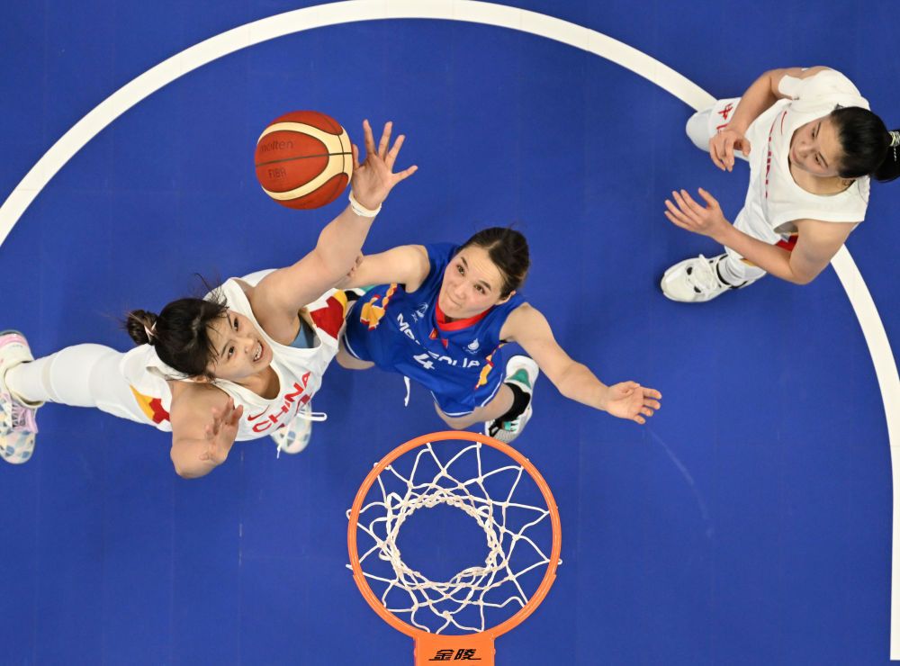 开门红！中国女篮亚运首秀55分大胜蒙古国女篮
