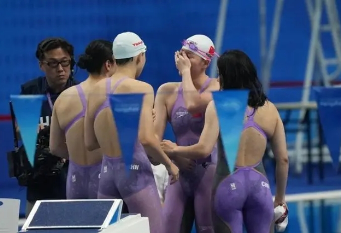 中国队因抢跳无缘亚运会女子4x100米混合泳接力决赛