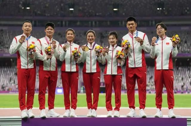 虽迟但到 苏炳添等7名中国运动员“签收”奥运奖牌