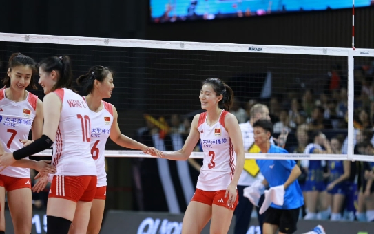 中国女排战胜乌克兰 冲击巴黎奥运会迎“开门红”