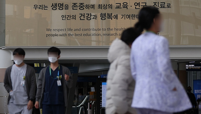 韩国将医疗危机警报级别调至最高级，尹锡悦支持率上升