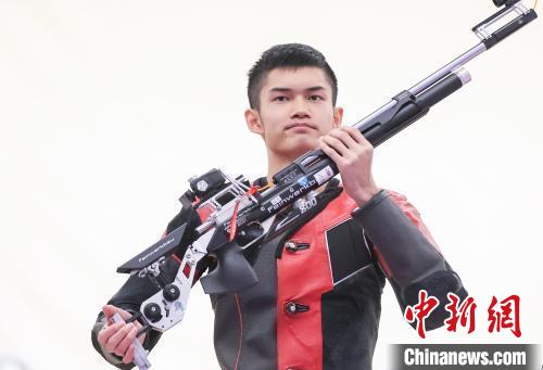 中国“神枪手”一日两破世界纪录